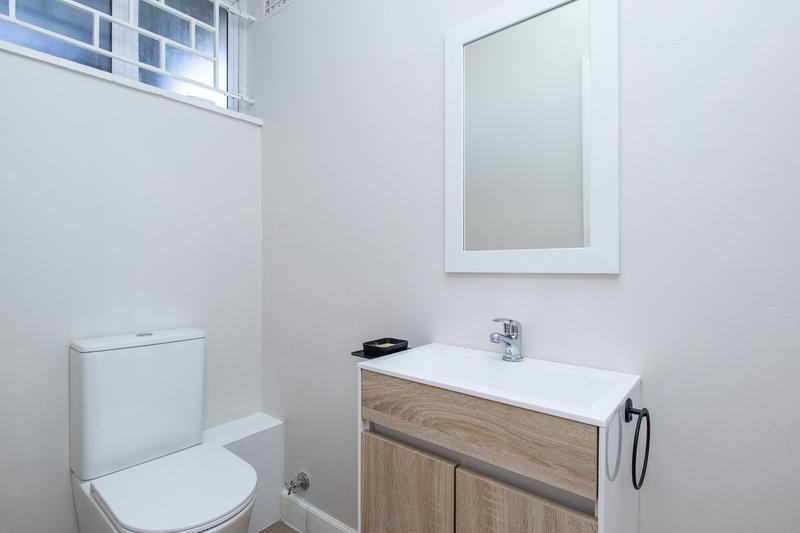 2 Bedroom Property for Sale in Plumstead Western Cape